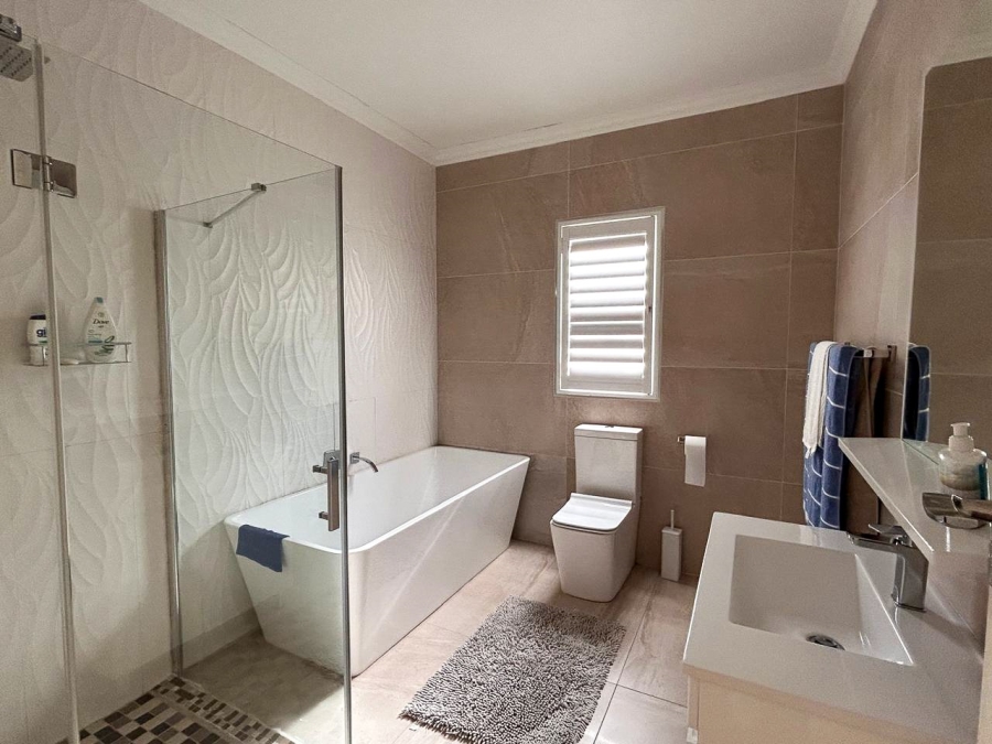 10 Bedroom Property for Sale in Parys Free State